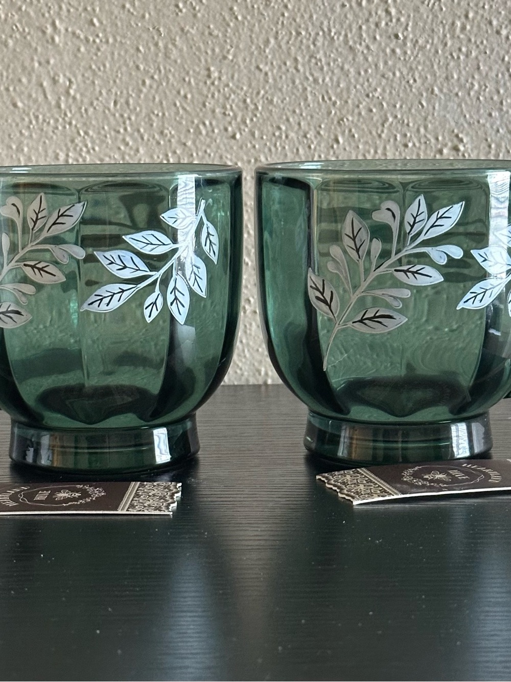 Heartland Hive Emerald Green Glass Mugs Set 2 Silver Floral Leaf Footed NWT